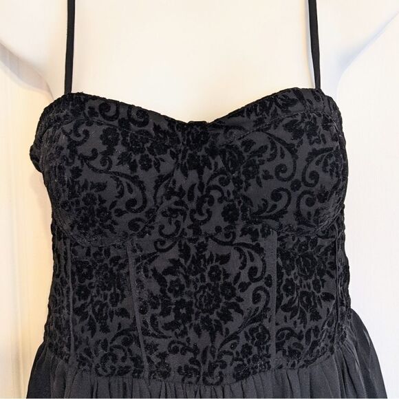Nwt BOG COLLECTIVE black dress with padded bra velour top size M @Y - Picture 2 of 15